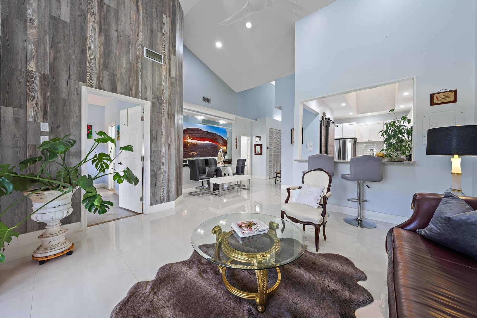 227 N Lakeshore Drive — photo 9