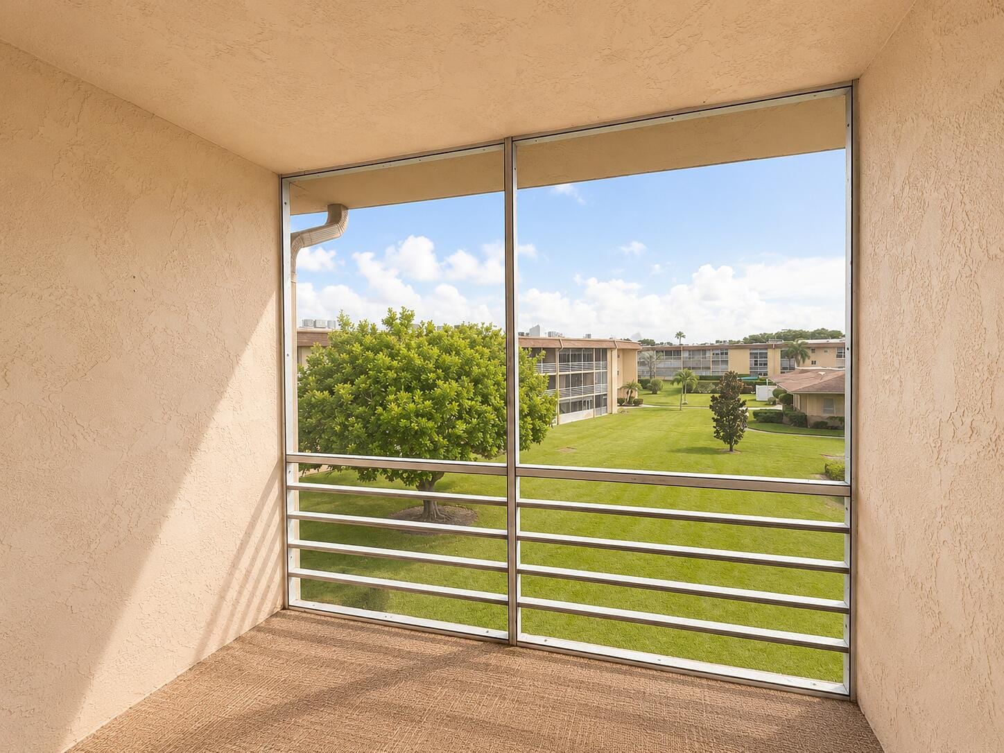 555 Purdy Lane Unit 309, Palm Springs, FL 33461 photo 14