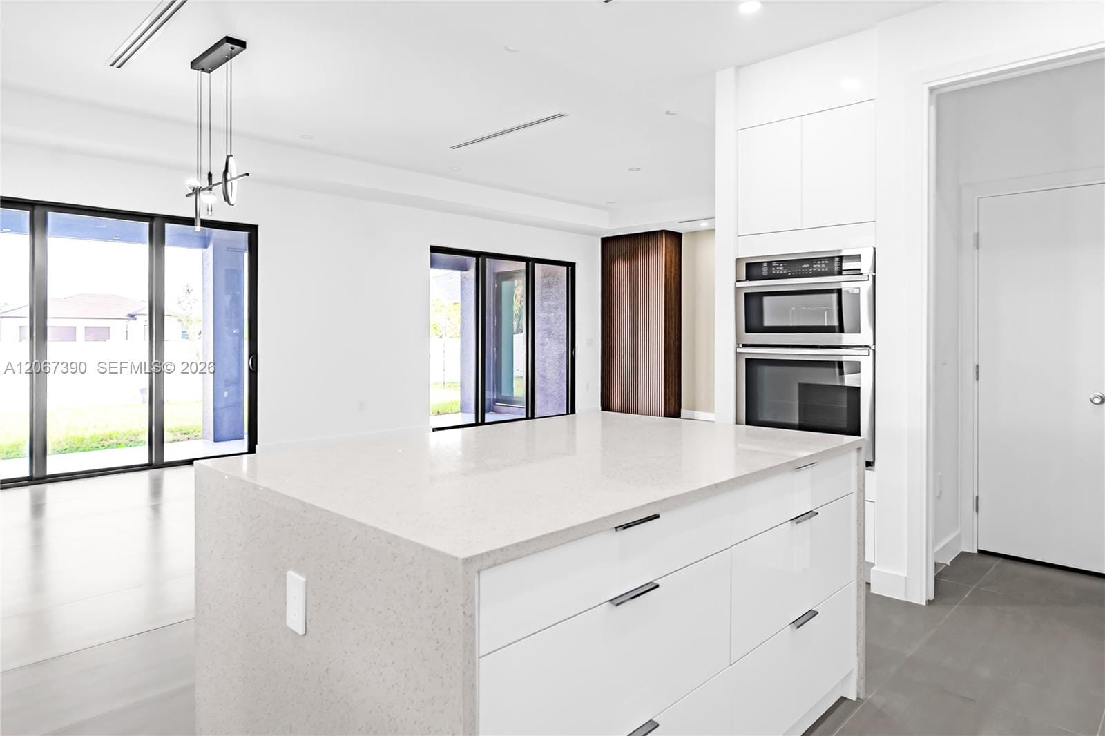2700 2700 Sw Ember Terrace — photo 12