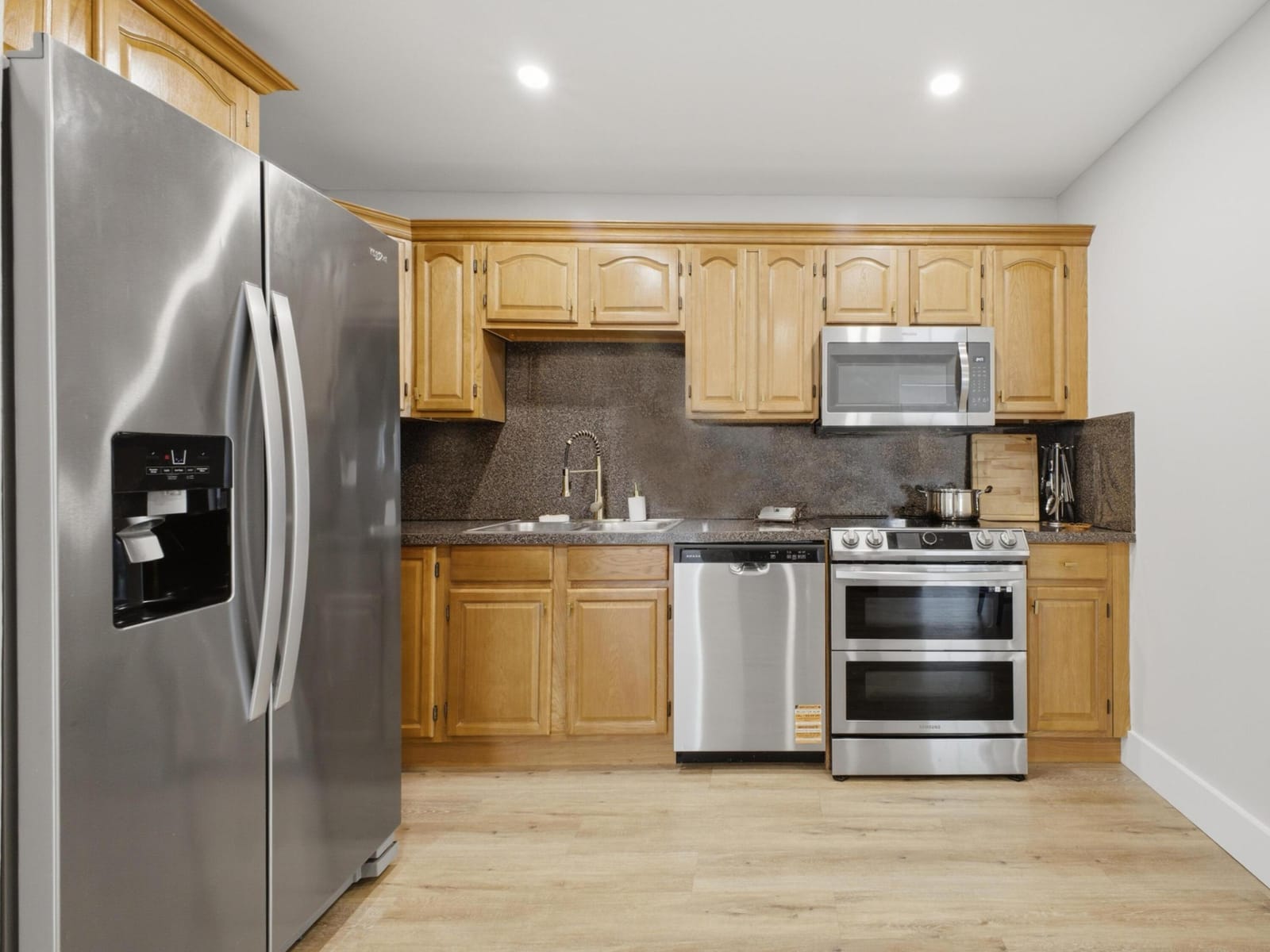 1320 RIVERSIDE Circle 1322 — photo 10