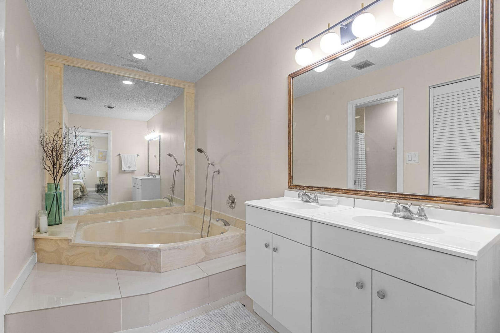 3728 Estepona Avenue 15-D-2, Doral, FL 33178 photo 22