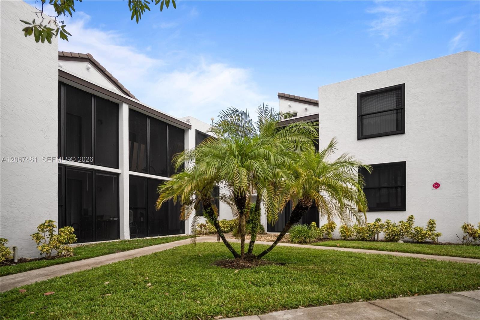 213 Lake Pointe Drive 203 — photo 5