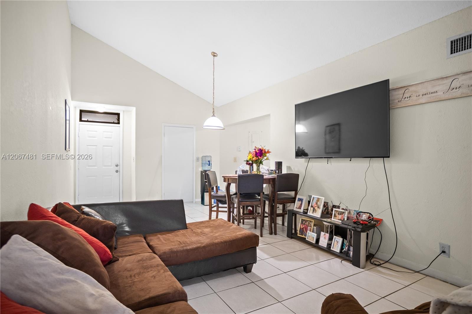 213 Lake Pointe Drive 203 — photo 4