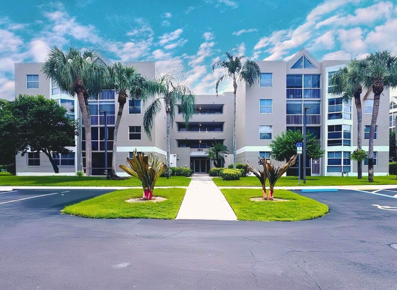 5910 MORNINGSTAR Circle 306, Delray Beach, FL 33484 photo 17