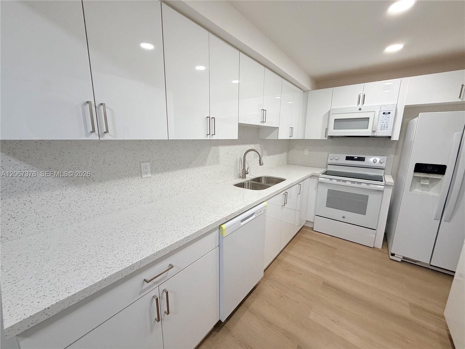 5900 SW 127th Avenue 3308 — photo 12