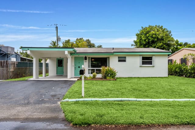 4987 SW 25th Avenue, Dania Beach, FL 33312