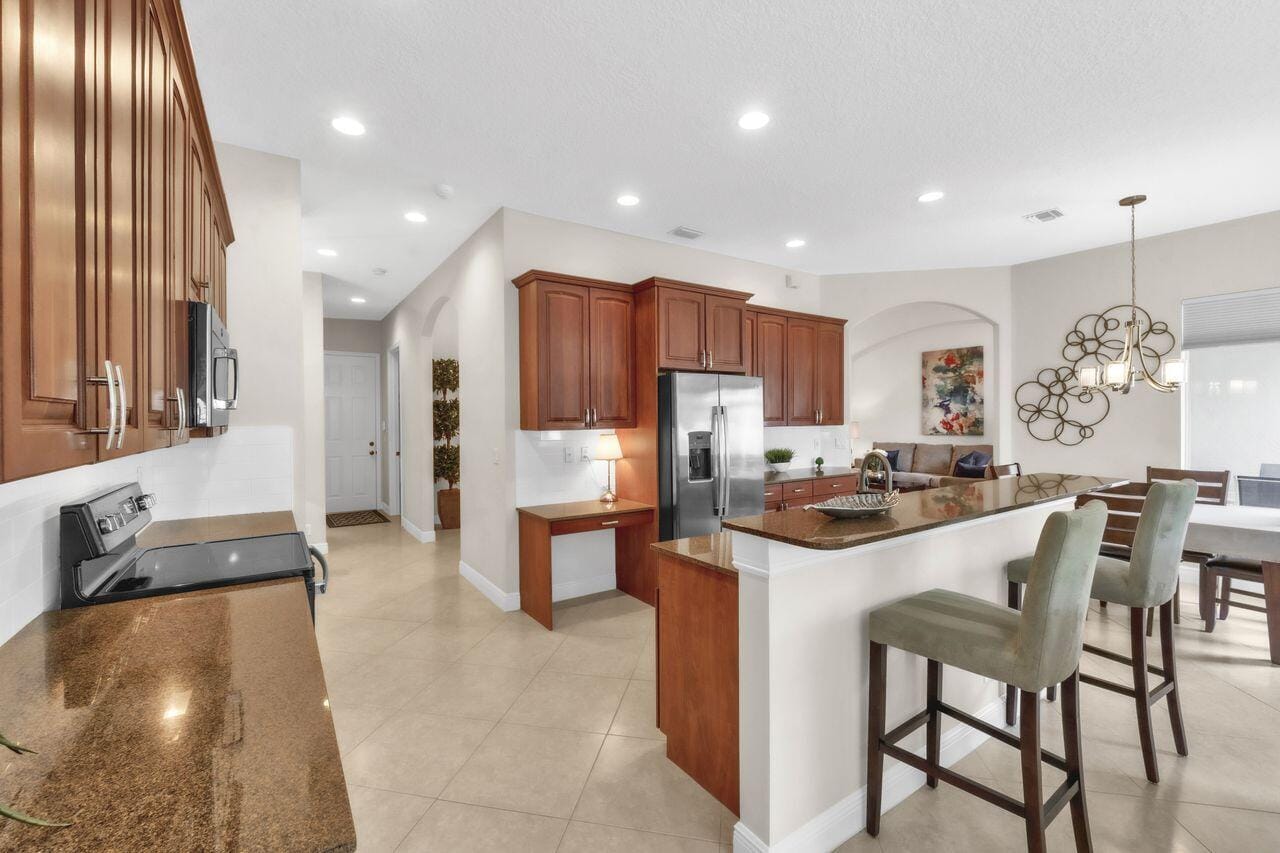 10715 Cambay Circle — photo 8