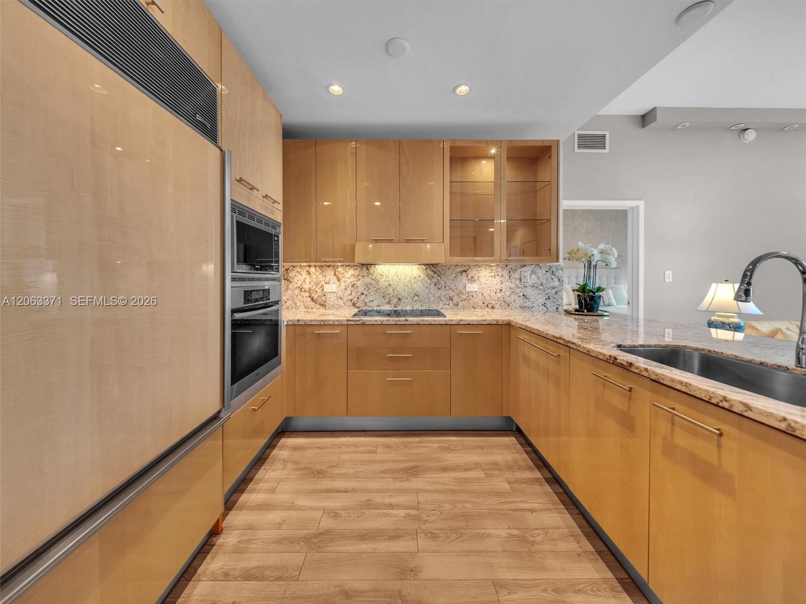 6799 Collins Avenue 512 — photo 8