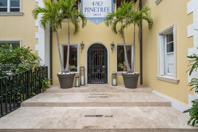 4812 Pine Tree Drive 206, Miami Beach, FL 33140