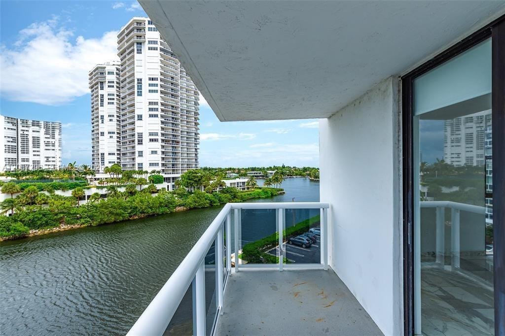 20505 E Country Club Drive 533, Aventura, FL 33180 photo 20