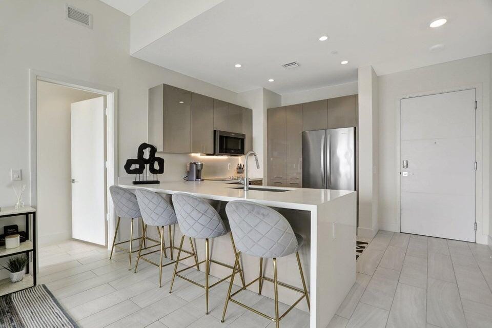 2000 METROPICA Way 2607 — photo 10