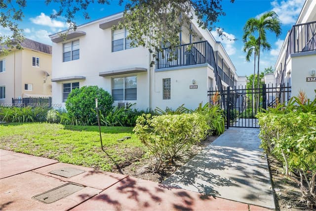 974 Biarritz Drive 11, Miami Beach, FL 33141