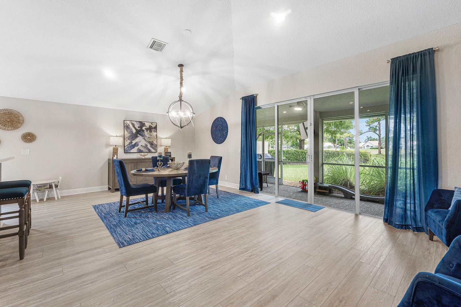 5641 FOUNTAINS Drive S 5641 — photo 10