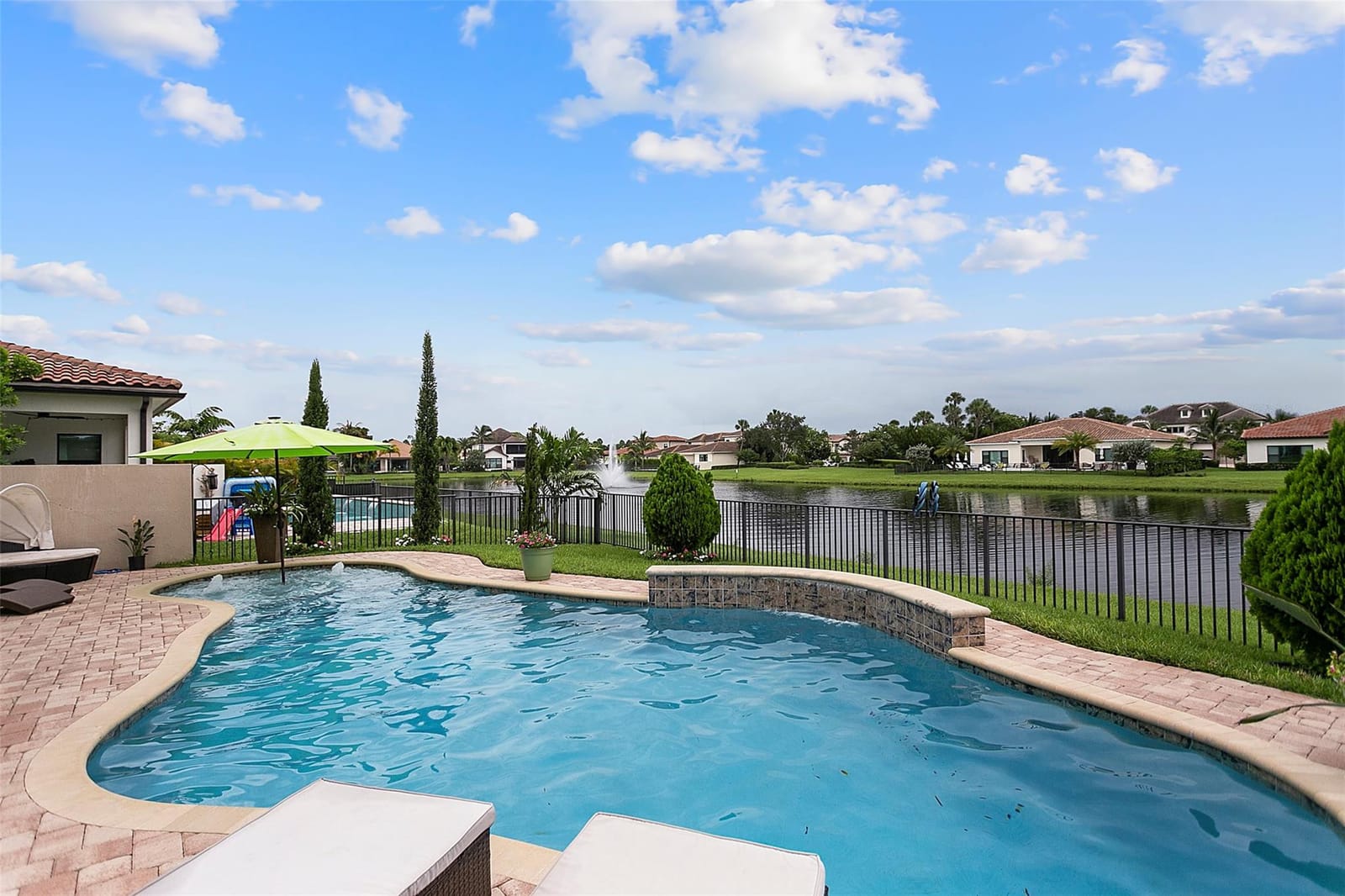 8484 GRAND PRIX Lane — photo 12