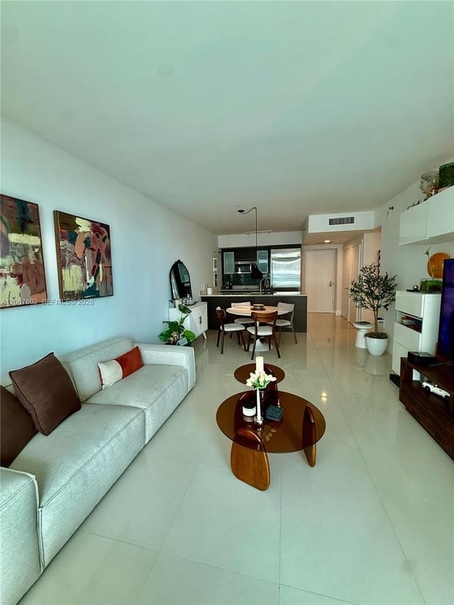 500 Brickell Avenue 2706, Miami, FL 33131