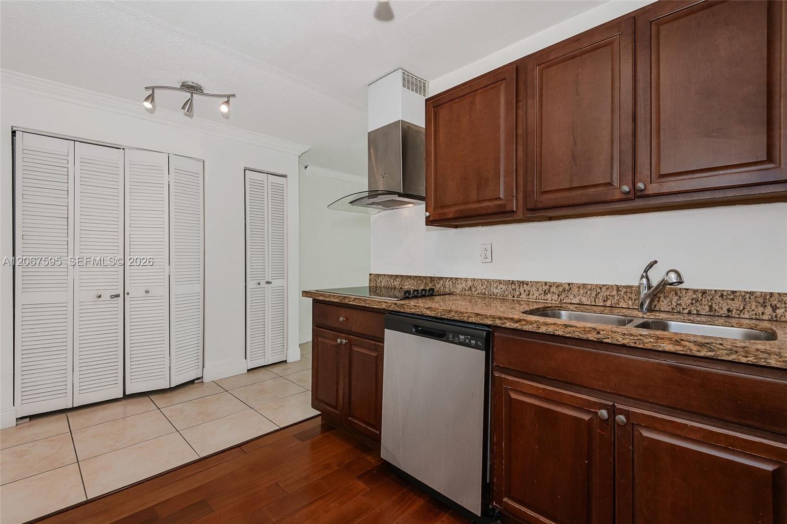 1805 Sans Souci Boulevard 532, North Miami, FL 33181 photo 5