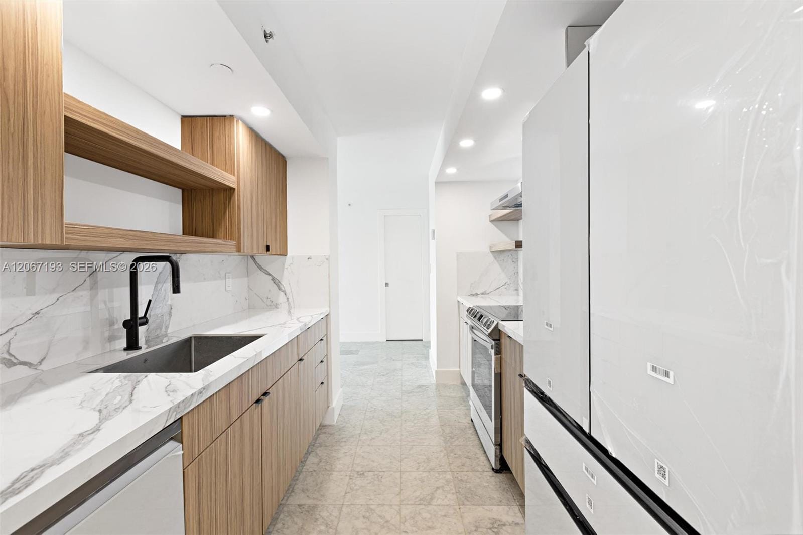 6917 Collins Avenue 1009 — photo 9