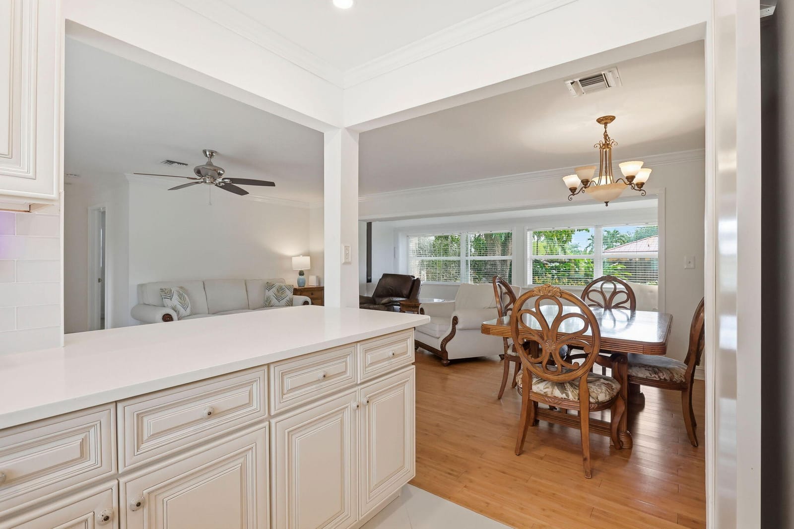 499 SW 12TH Avenue — photo 12