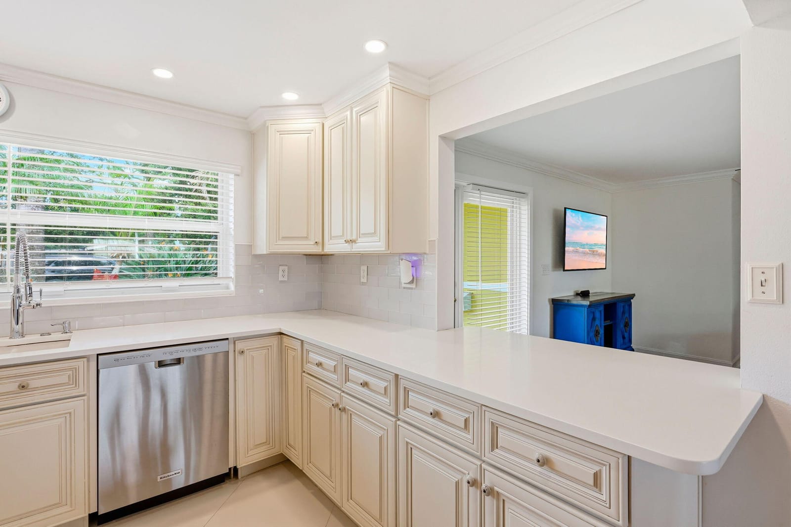 499 SW 12TH Avenue — photo 8