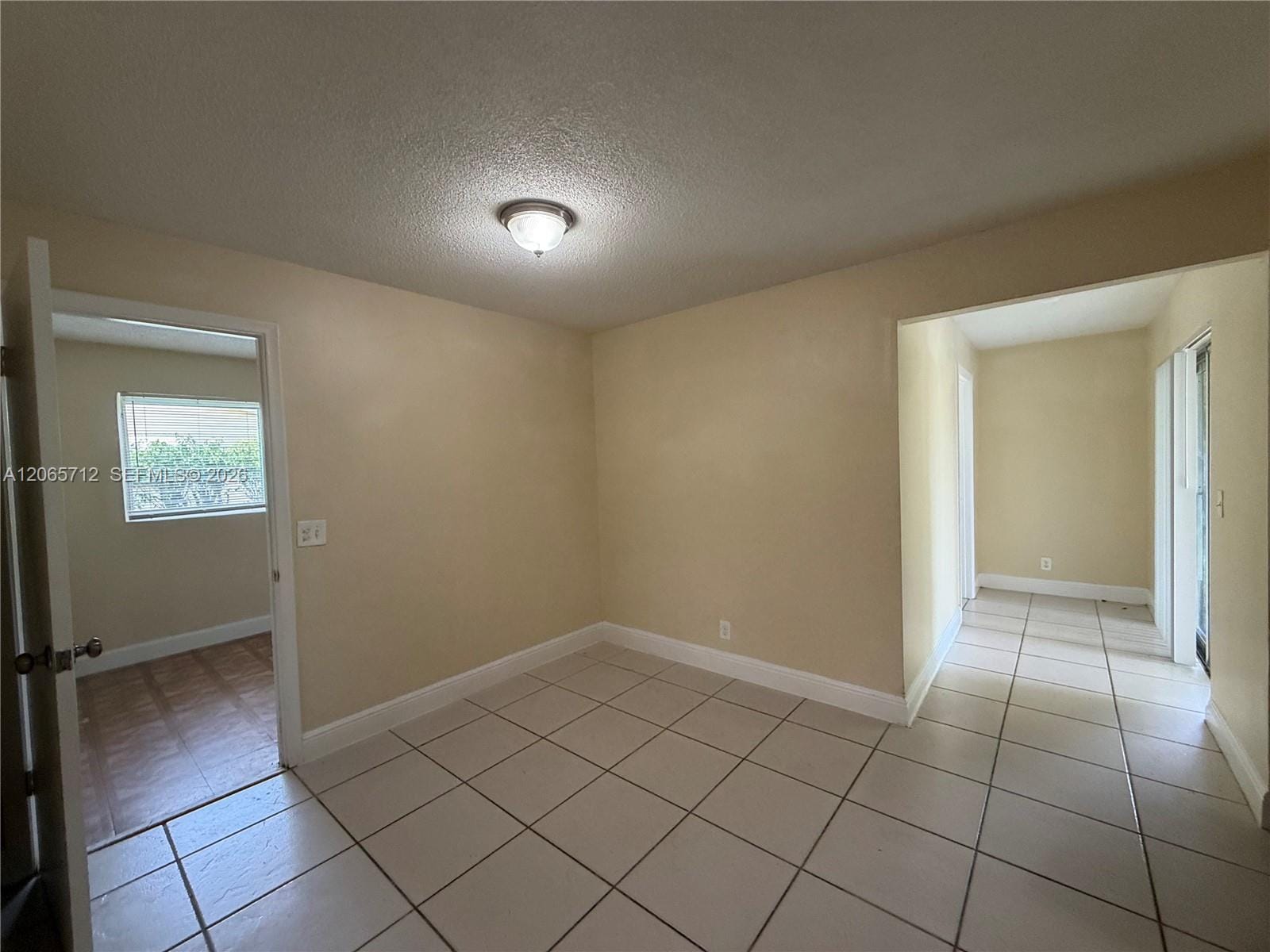 3070 SE 1st Place — photo 5