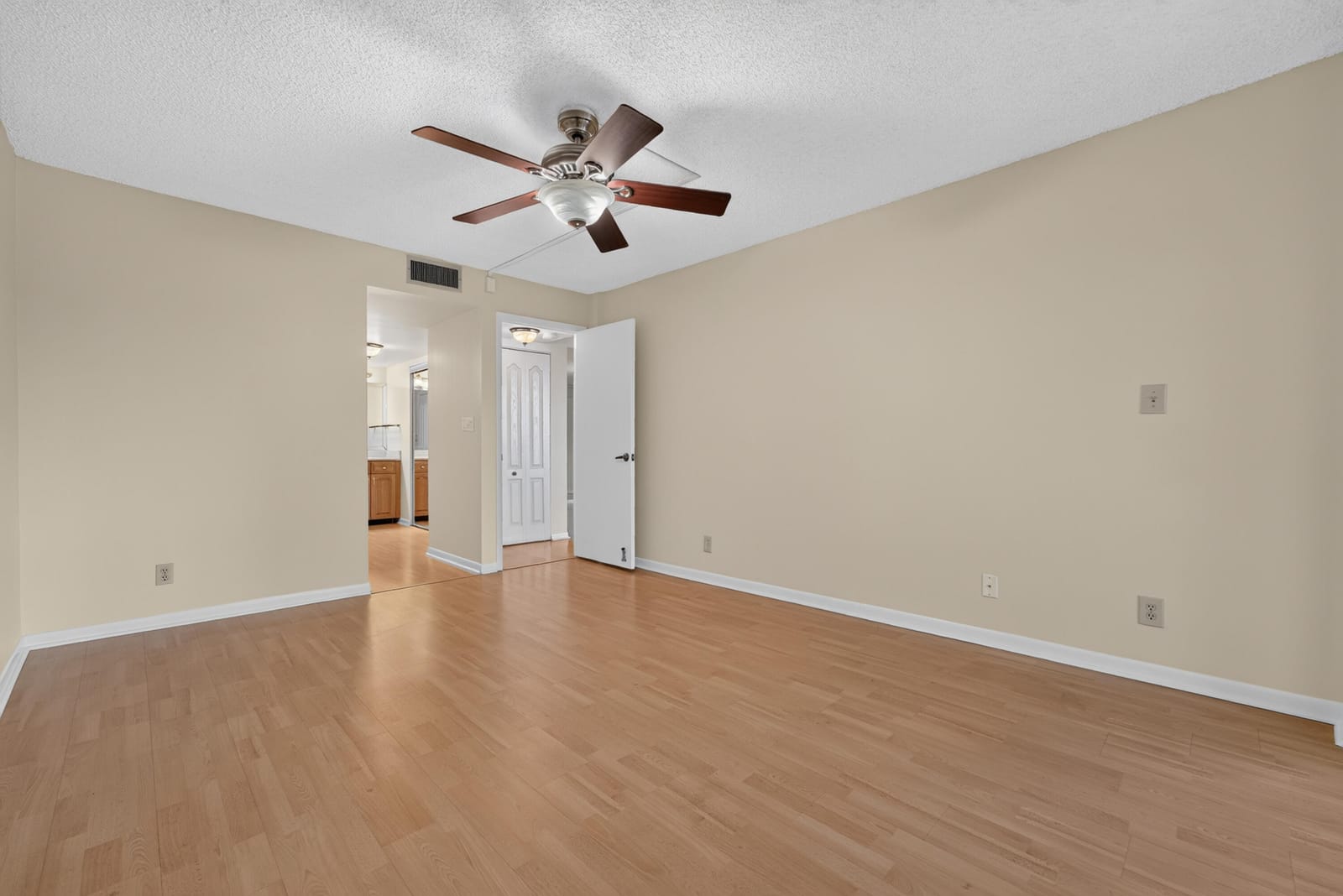 7750 W MCNAB Road 316, Tamarac, FL 33321 photo 23