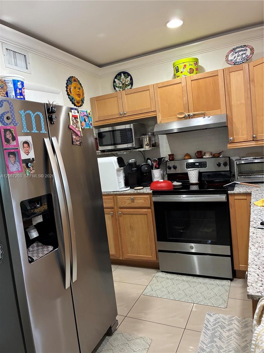 2428 Taylor Street 6 — photo 3