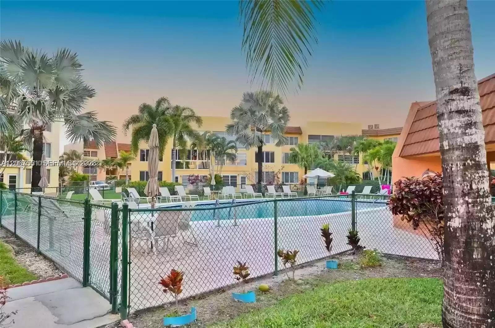 6870 Royal Palm Boulevard 111M, Margate, FL 33063 photo 4