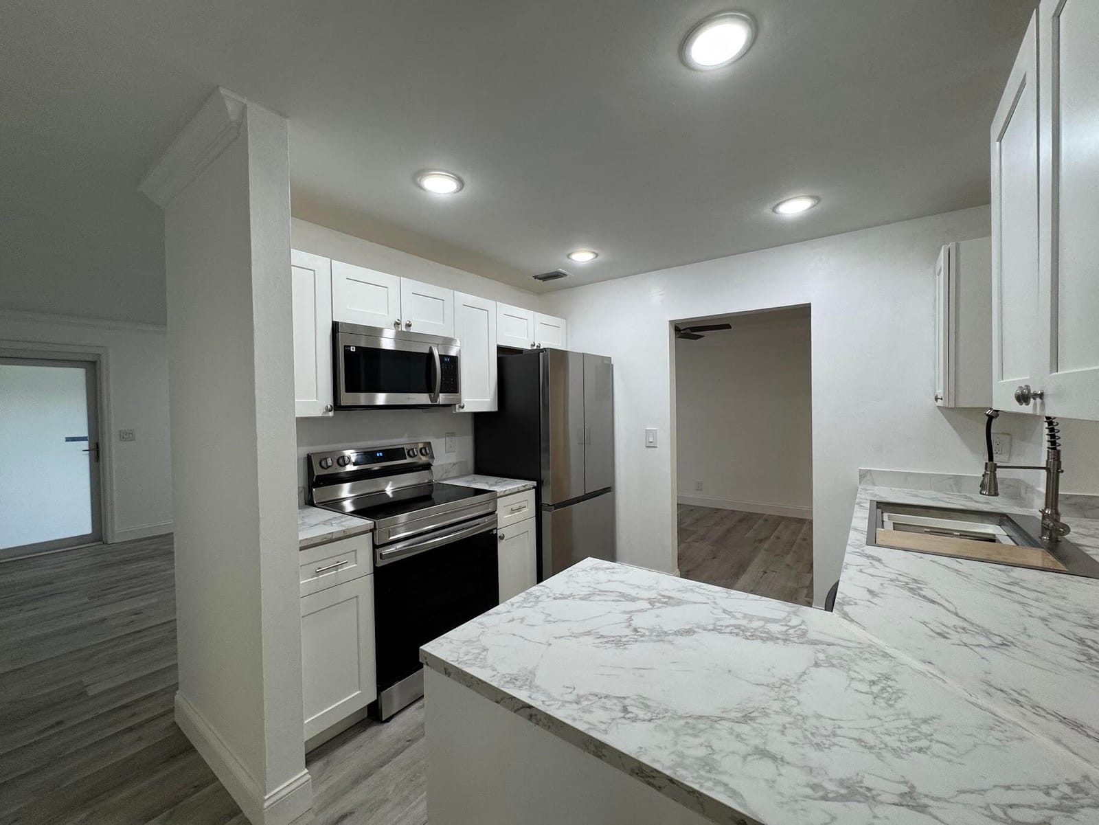 1331 W Campanelli Drive — photo 5