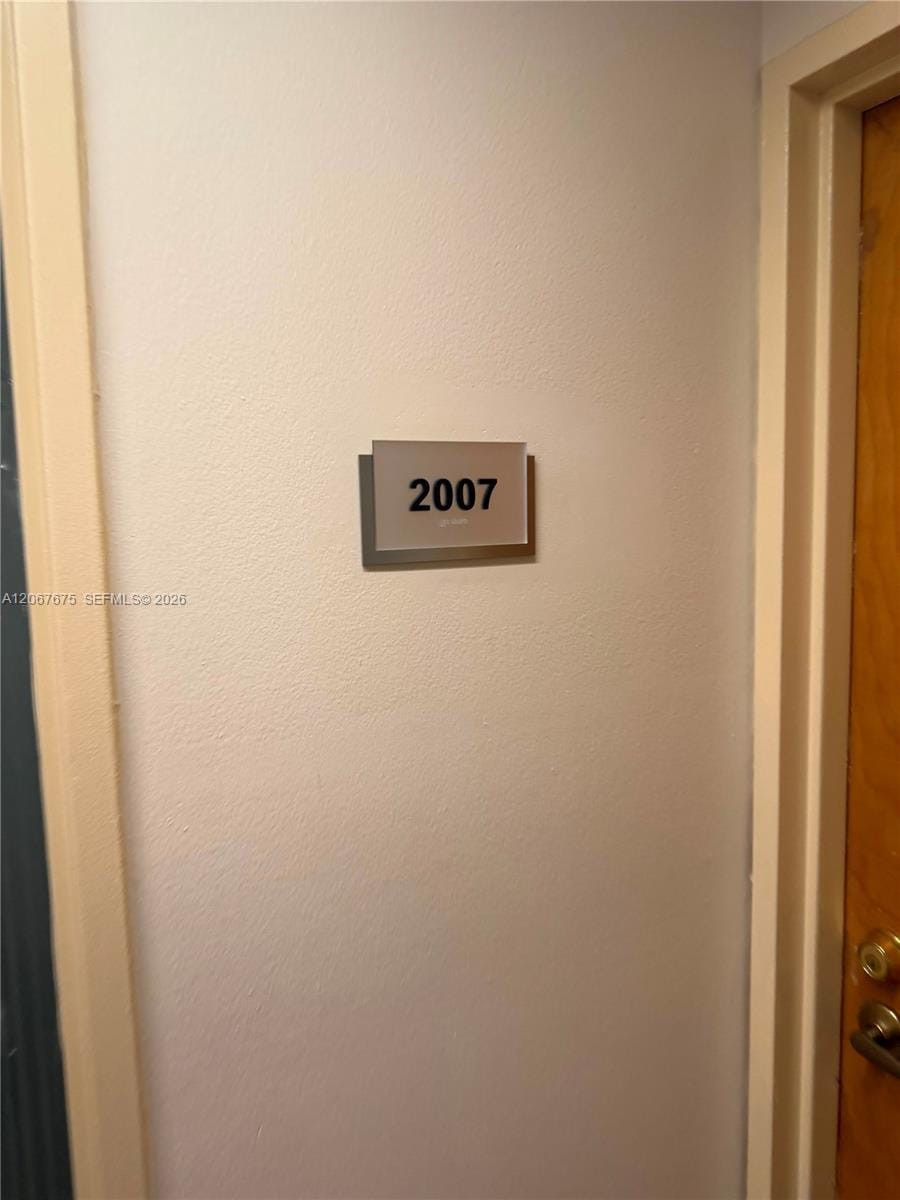 7601 E Treasure Drive 2007 — photo 4
