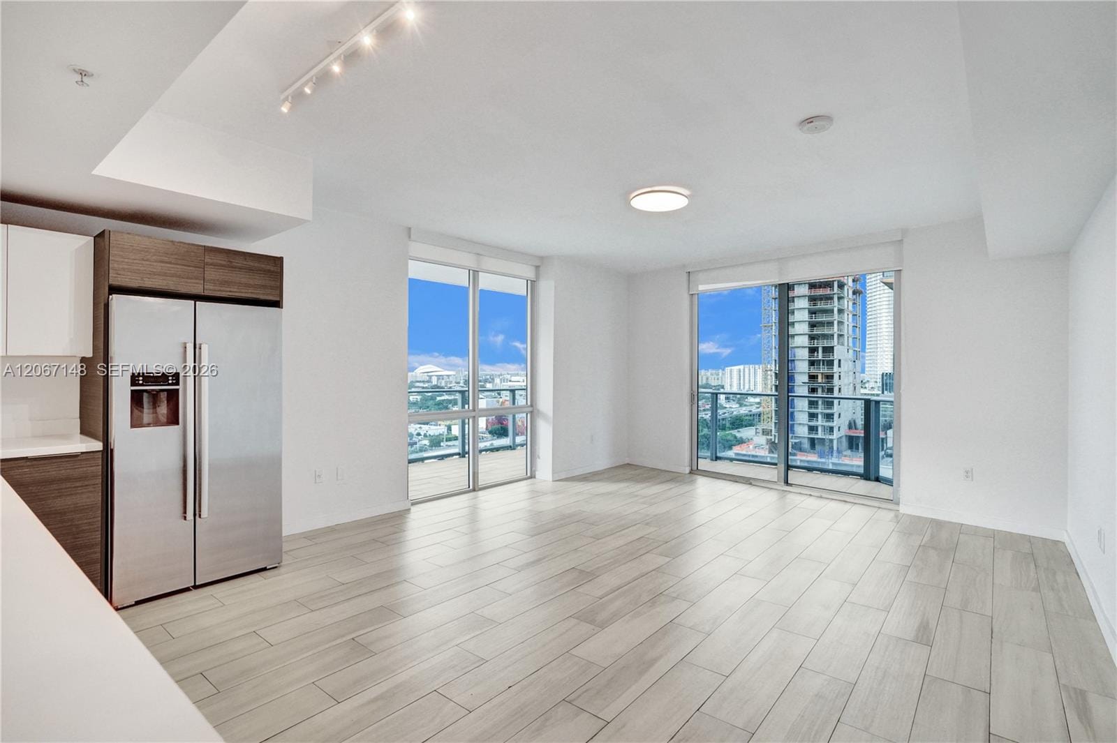 1010 SW 2nd Avenue 1708 — photo 9