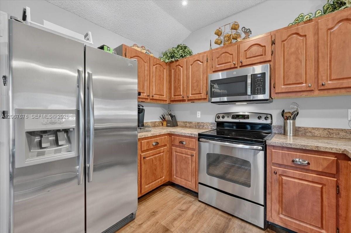 8601 SW 16th Street, Pembroke Pines, FL 33025 photo 15