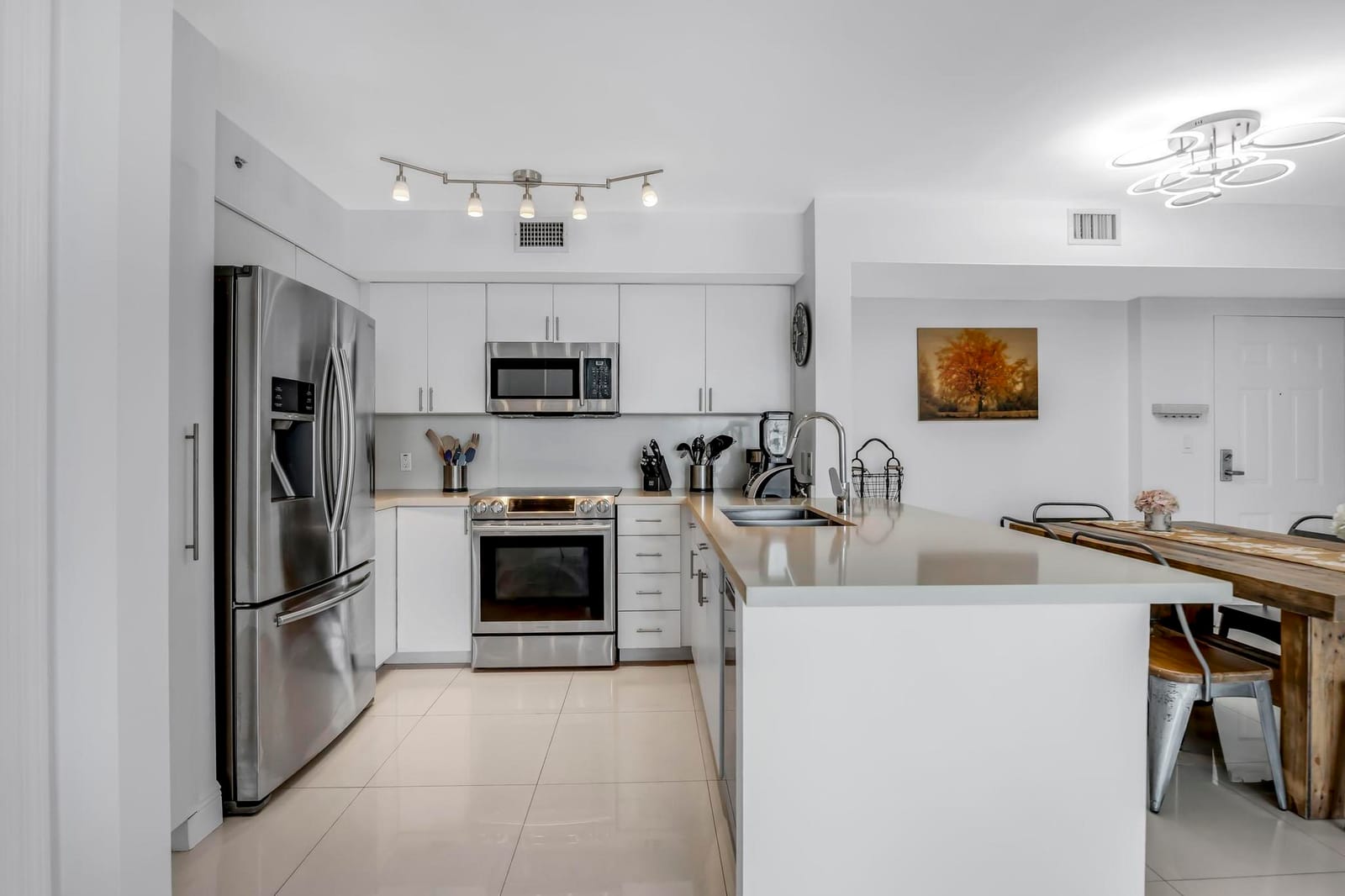 1155 BRICKELL BAY Drive 2509, Miami, FL 33131 photo 15