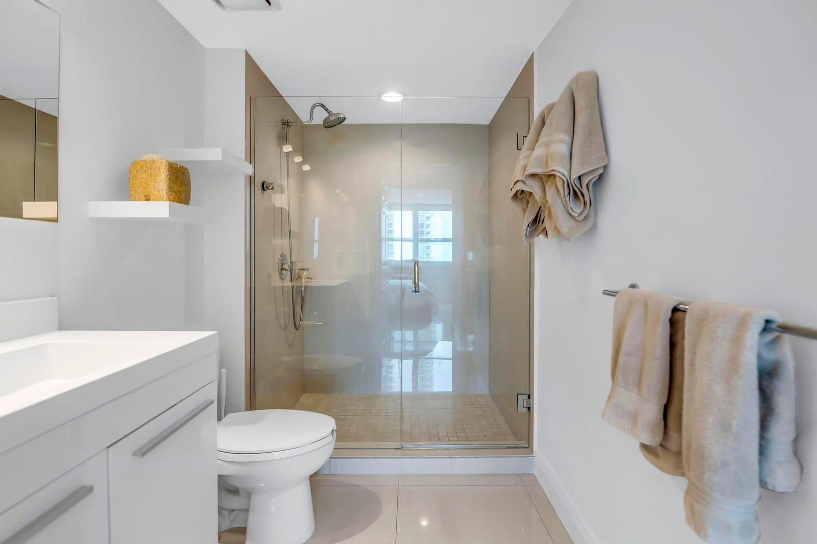 1155 BRICKELL BAY Drive 2509, Miami, FL 33131 photo 22