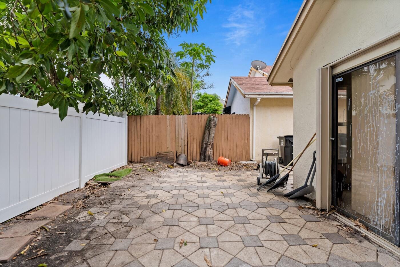 312 BISHOP Road, North Lauderdale, FL 33068 photo 17
