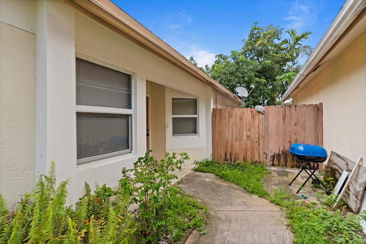 312 BISHOP Road — photo 4