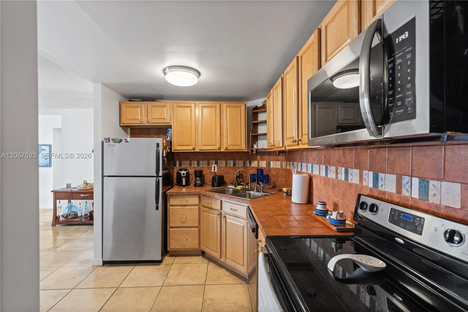 100 Golden Isles Drive 1109 — photo 2