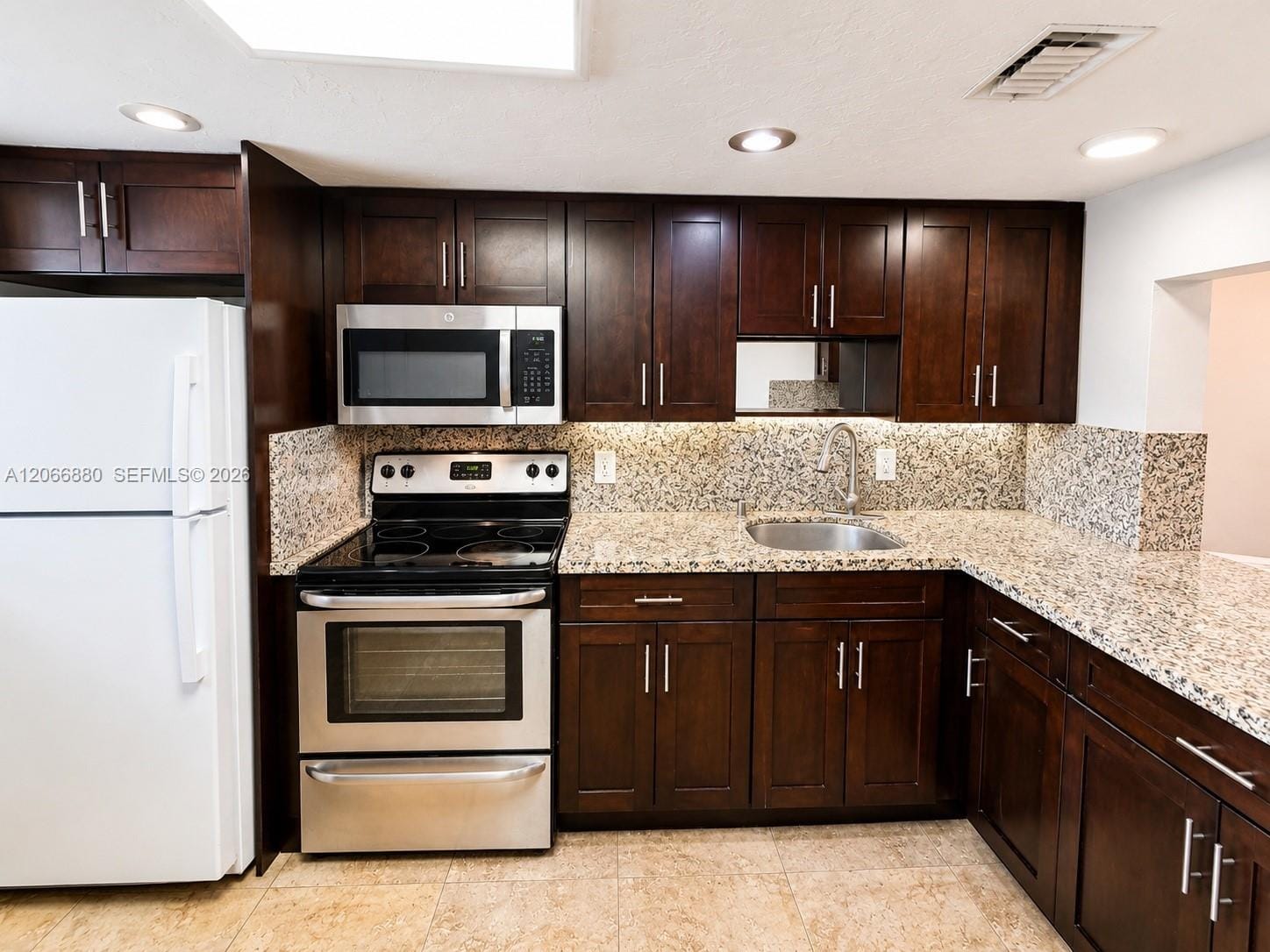 1720 W 75th Street — photo 5