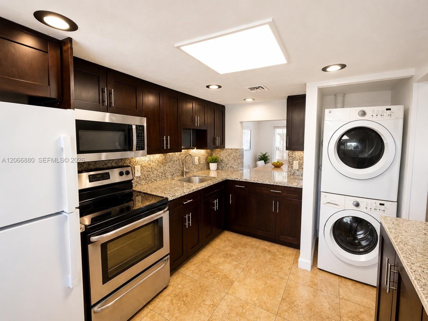 1720 W 75th Street — photo 8