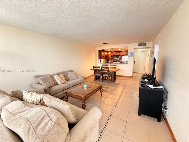 1825 S Ocean Drive 607, Hallandale Beach, FL 33009