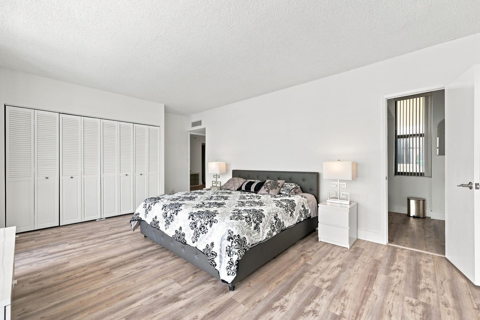 18181 NE 31st Court PH10 — photo 11