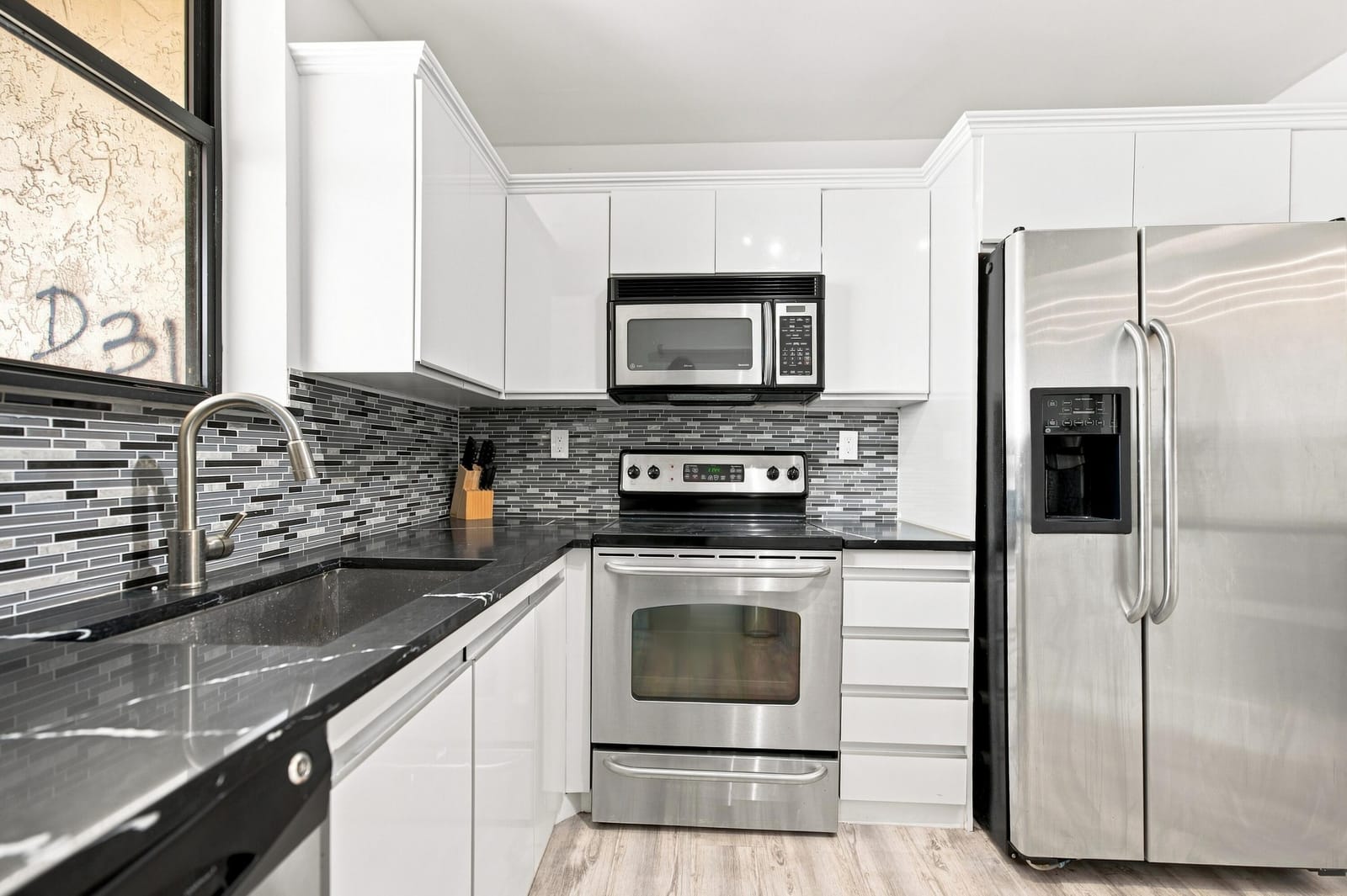 18181 NE 31st Court PH10 — photo 7