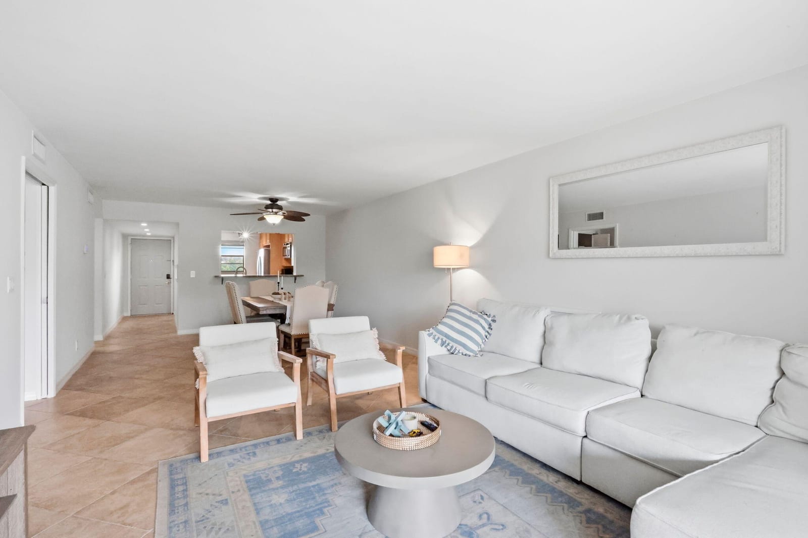 555 BANYAN TREE Lane E 410 — photo 5