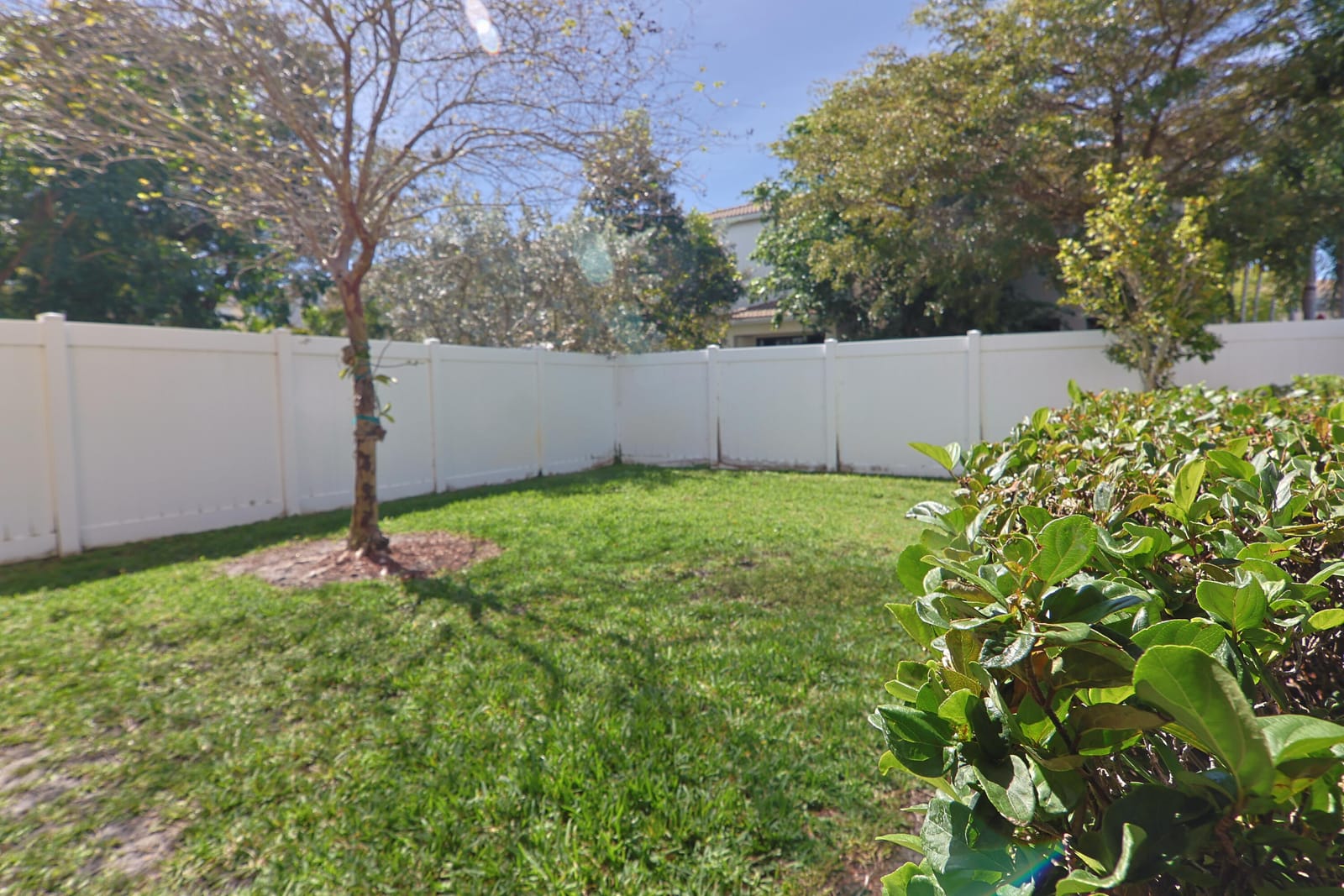 634 NE 193RD Terrace, Miami, FL 33179 photo 27