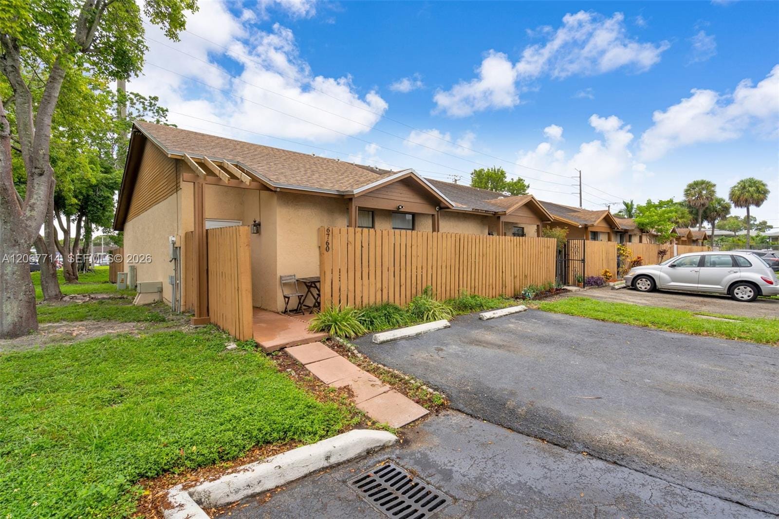 6760 NW 186th Terrace — photo 7
