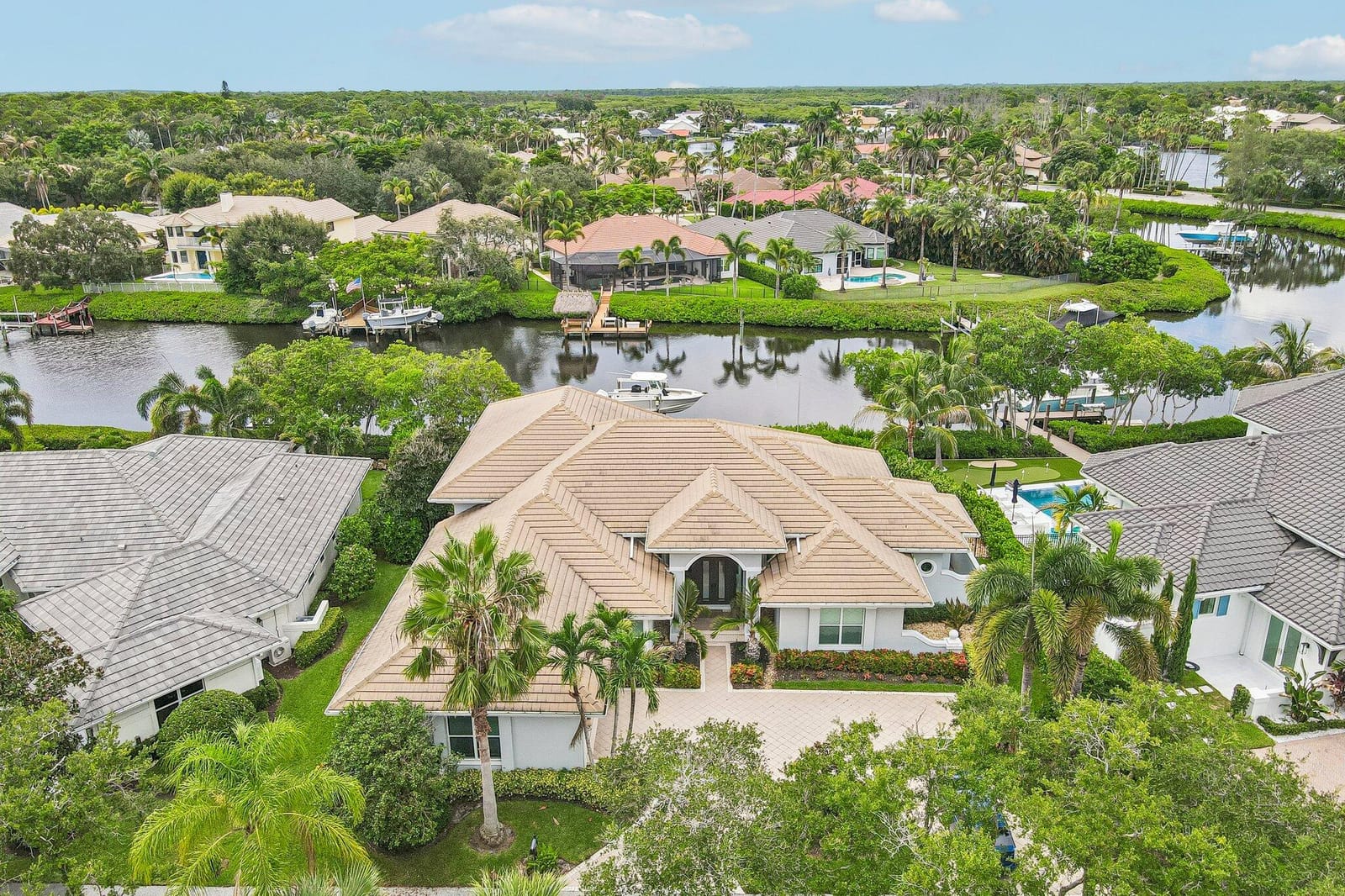 8651 SE Somerset Island Way — photo 3