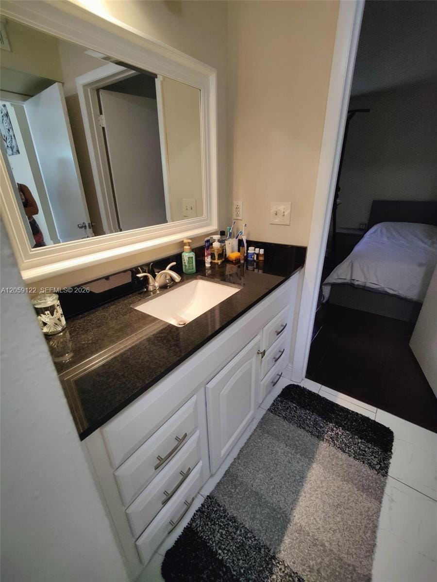 4871 Via Palm Lakes 701 — photo 11