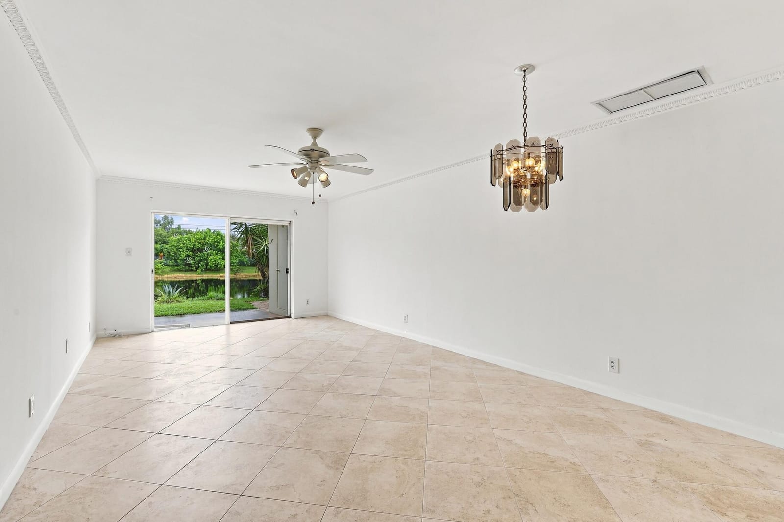 8829 BELLA VISTA Drive 282 — photo 12