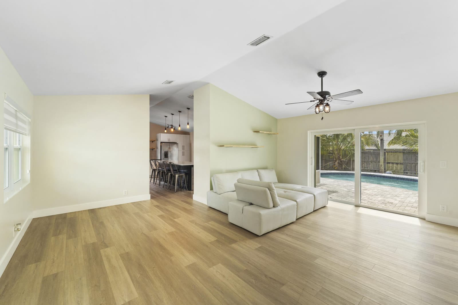 1127 NW 9th Street — photo 9