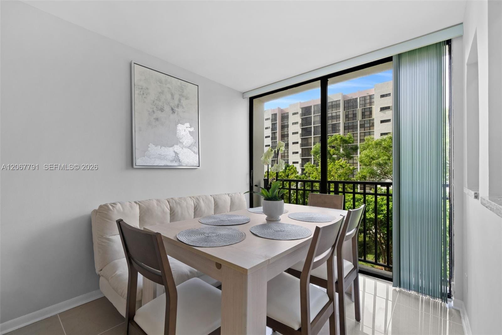 17021 N Bay Road 425, Sunny Isles Beach, FL 33160