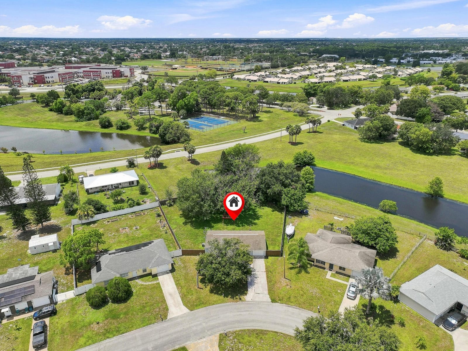484 SW EASTPORT Circle, Port St. Lucie, FL 34953